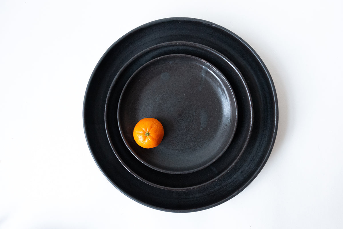 Stoneware shallow bowl