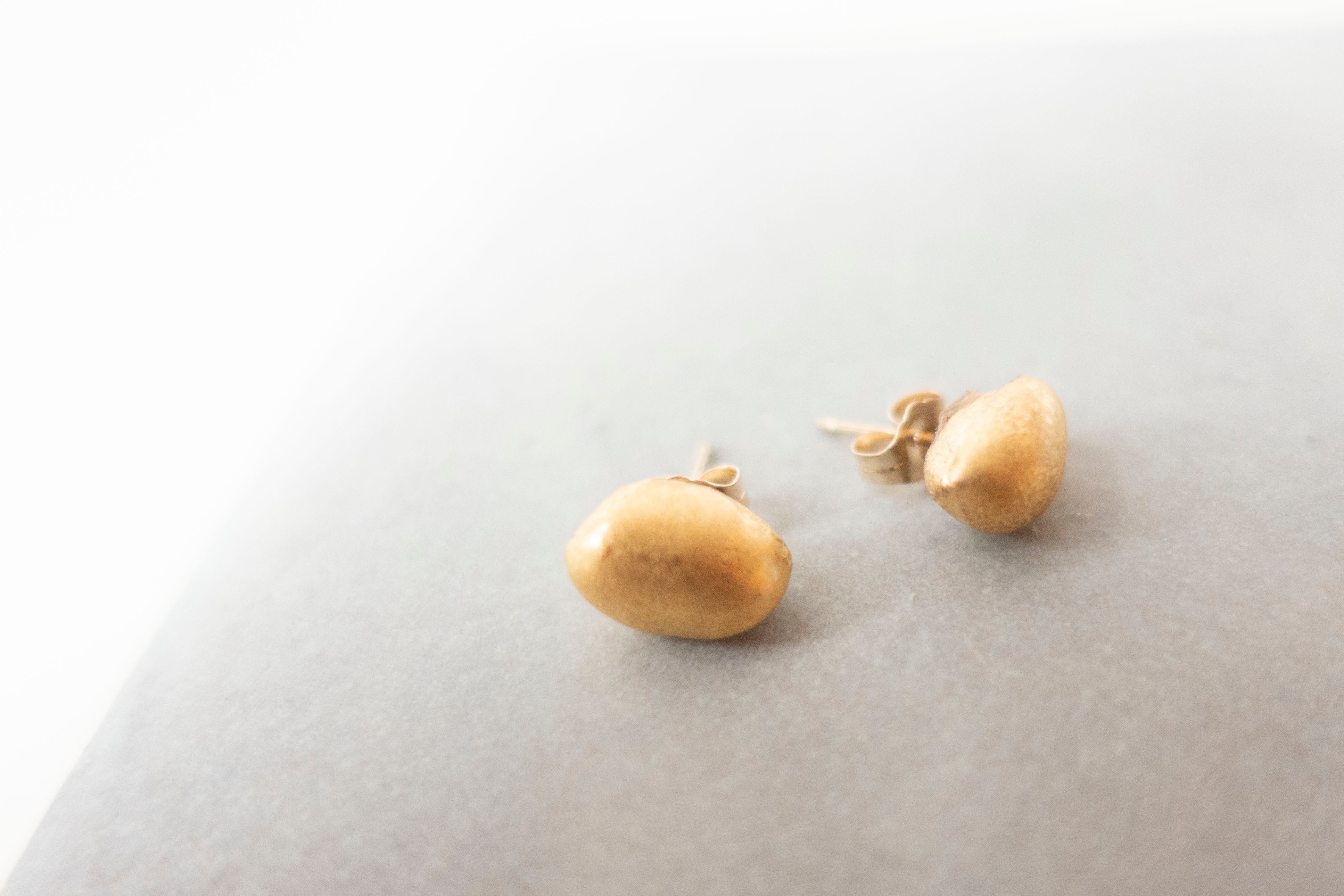 Pebble earring