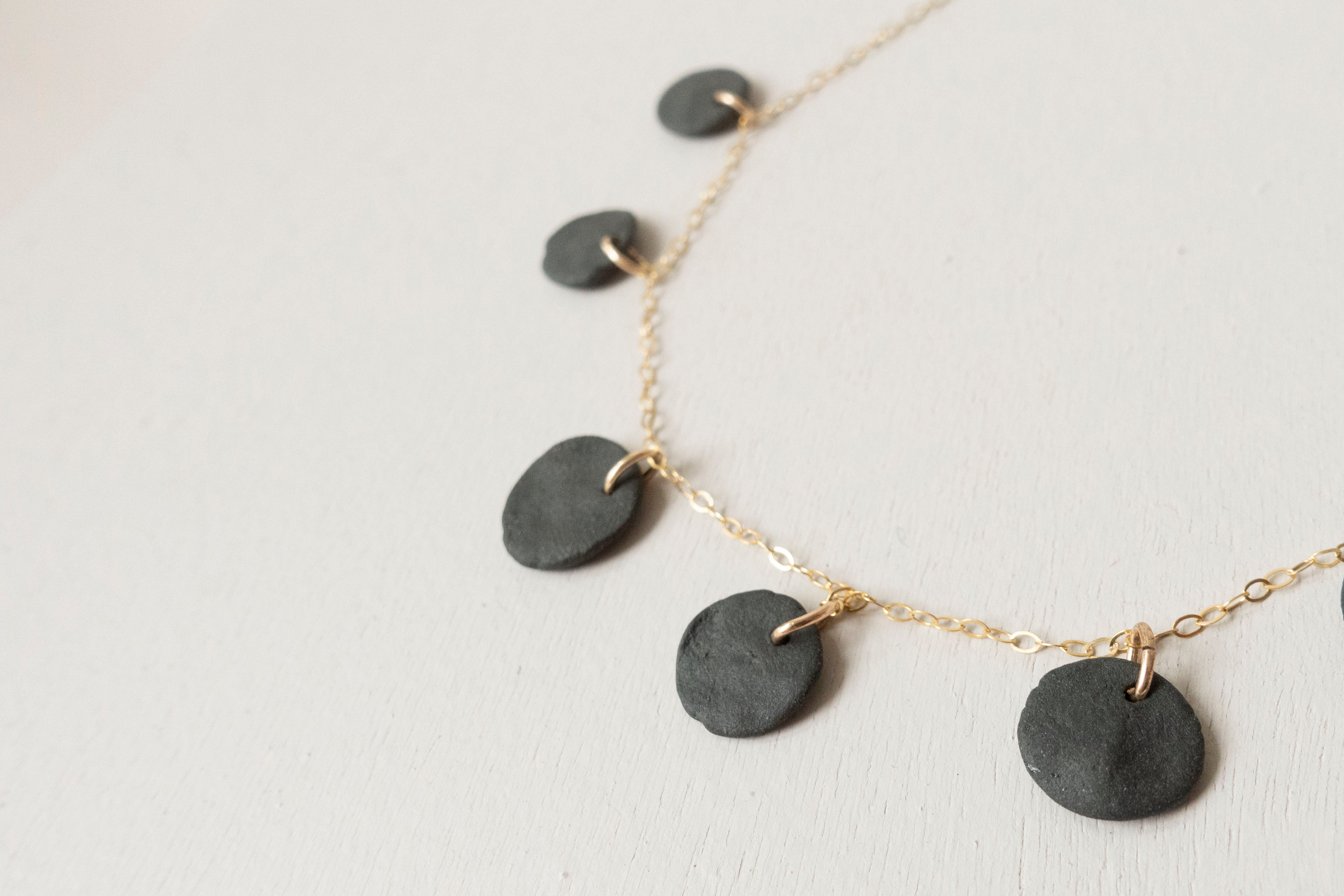 Discs necklace black