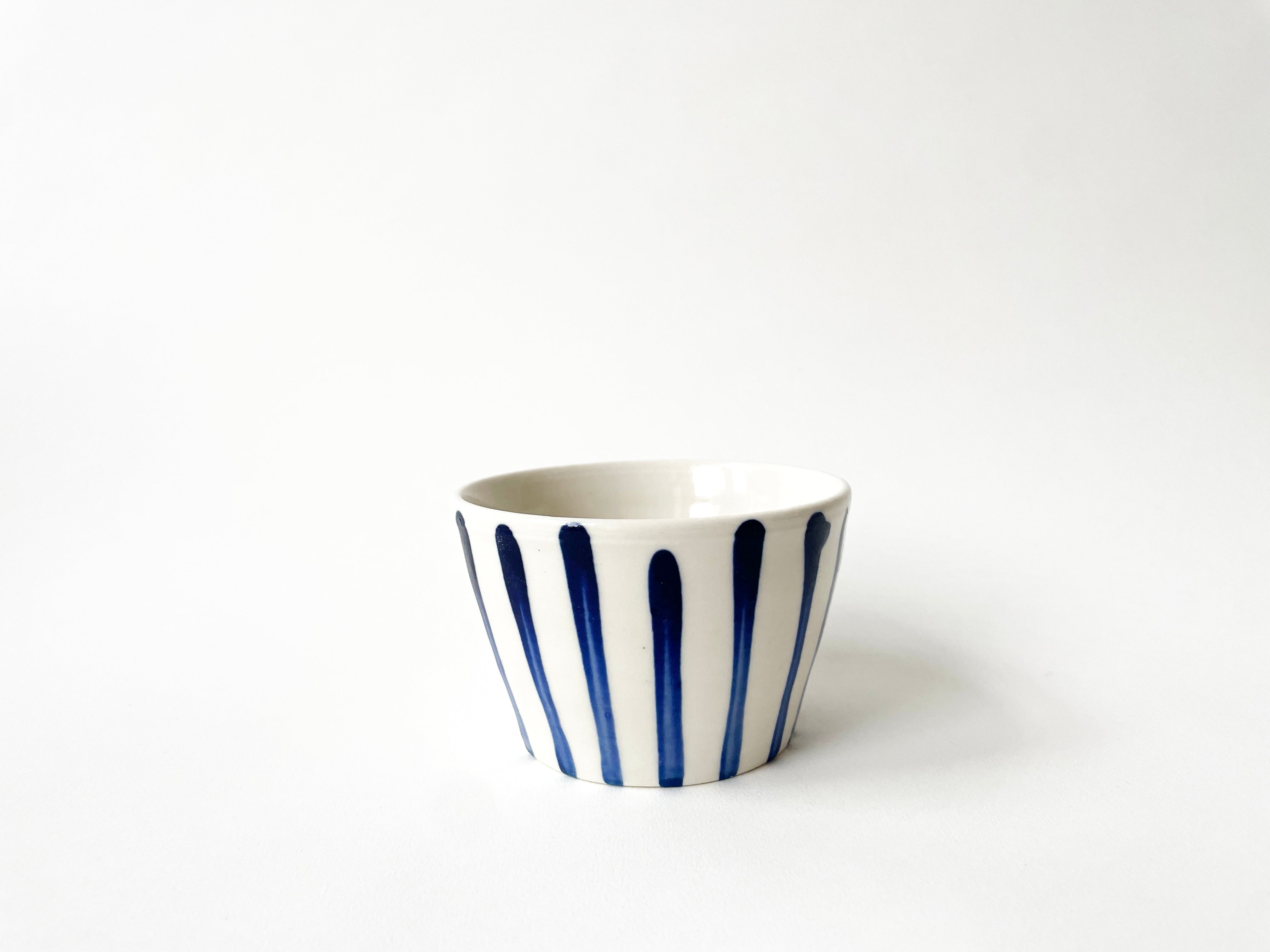 Porcelain cup classic blue